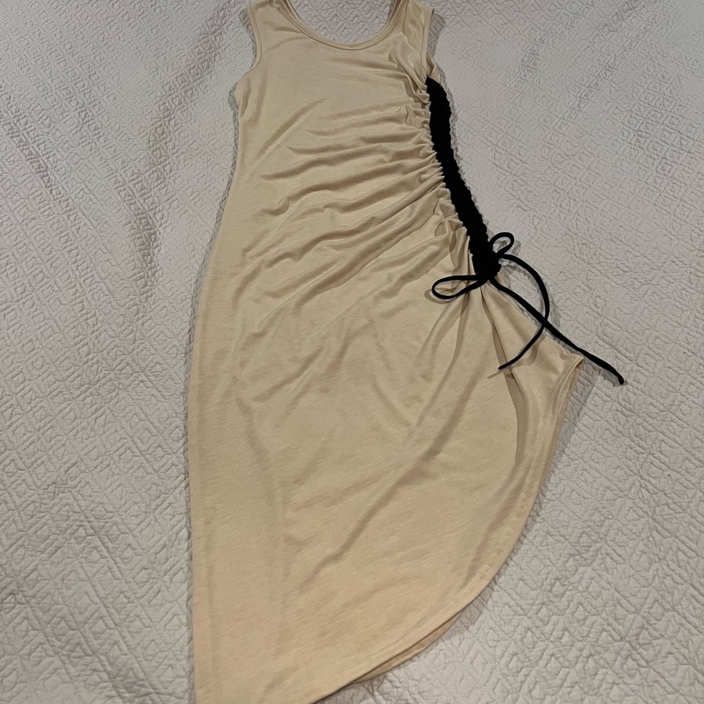 Comfy cinched side dress